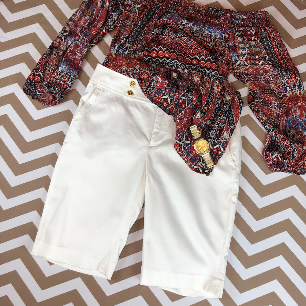 EUC CHAPS Bermuda Shorts White, Flat Front Size 4
